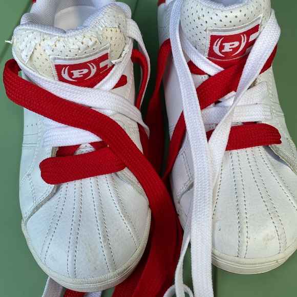 Throwback Phat Farm Tennis Shoes! - Picture 2 of 8